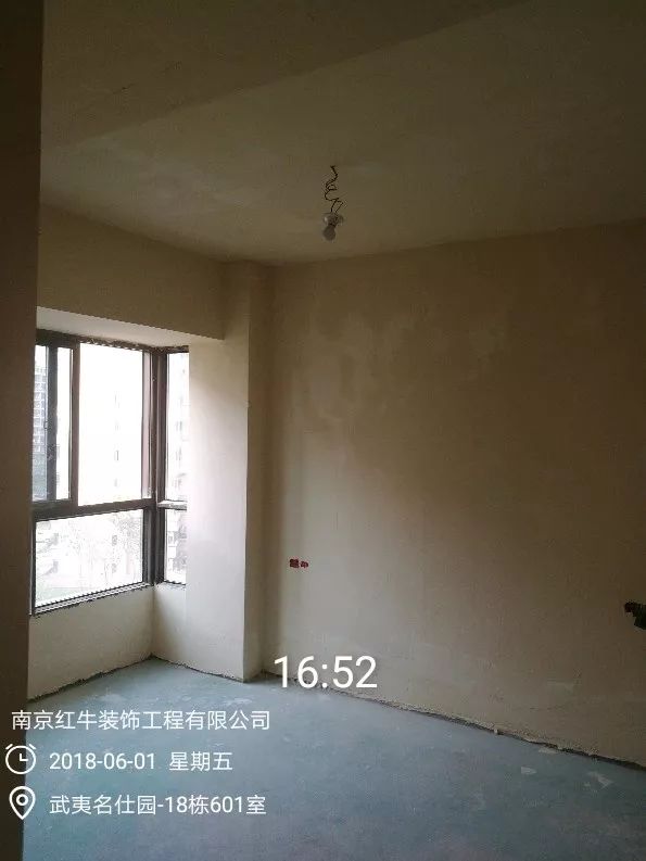 南京武夷名仕園124平米簡美風格裝修  享受家?guī)淼臏囟?2六月份_漆工上場