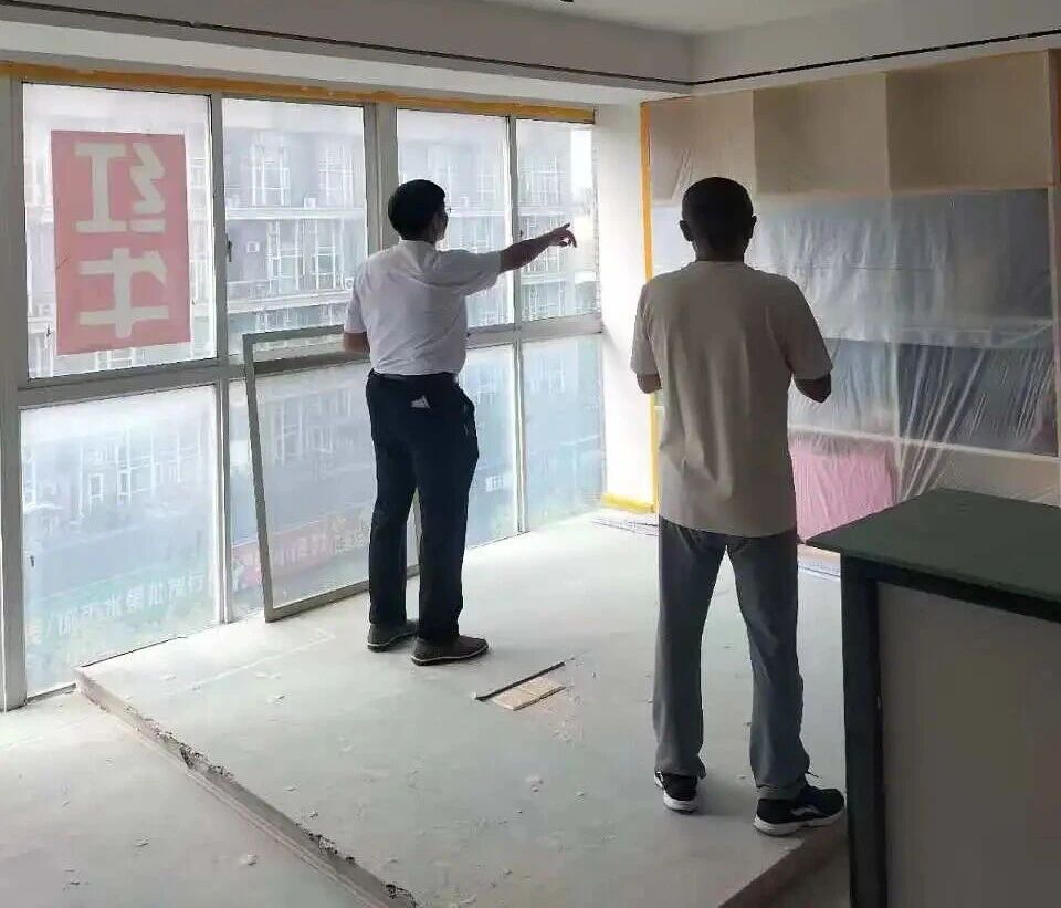 金九銀十裝修季｜南京紅牛裝飾工程總監(jiān)：工地巡檢無小事，嚴(yán)苛落實(shí)工藝標(biāo)準(zhǔn)！10